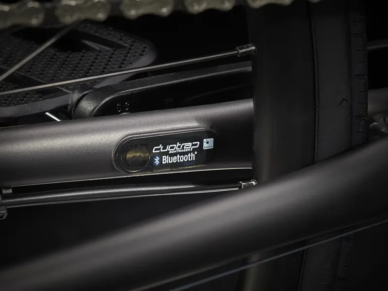 TREK FX 3 Disc Hybrid Bike in Black-4